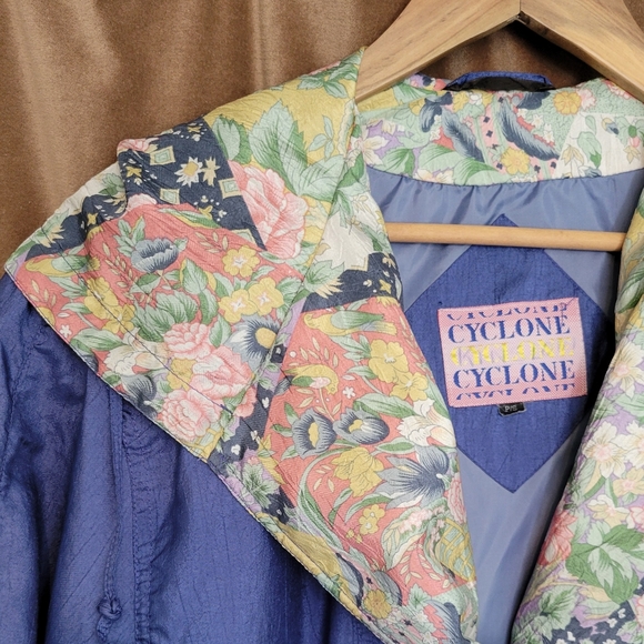 Vintage Blue Floral Collar Jacket - Picture 4 of 4